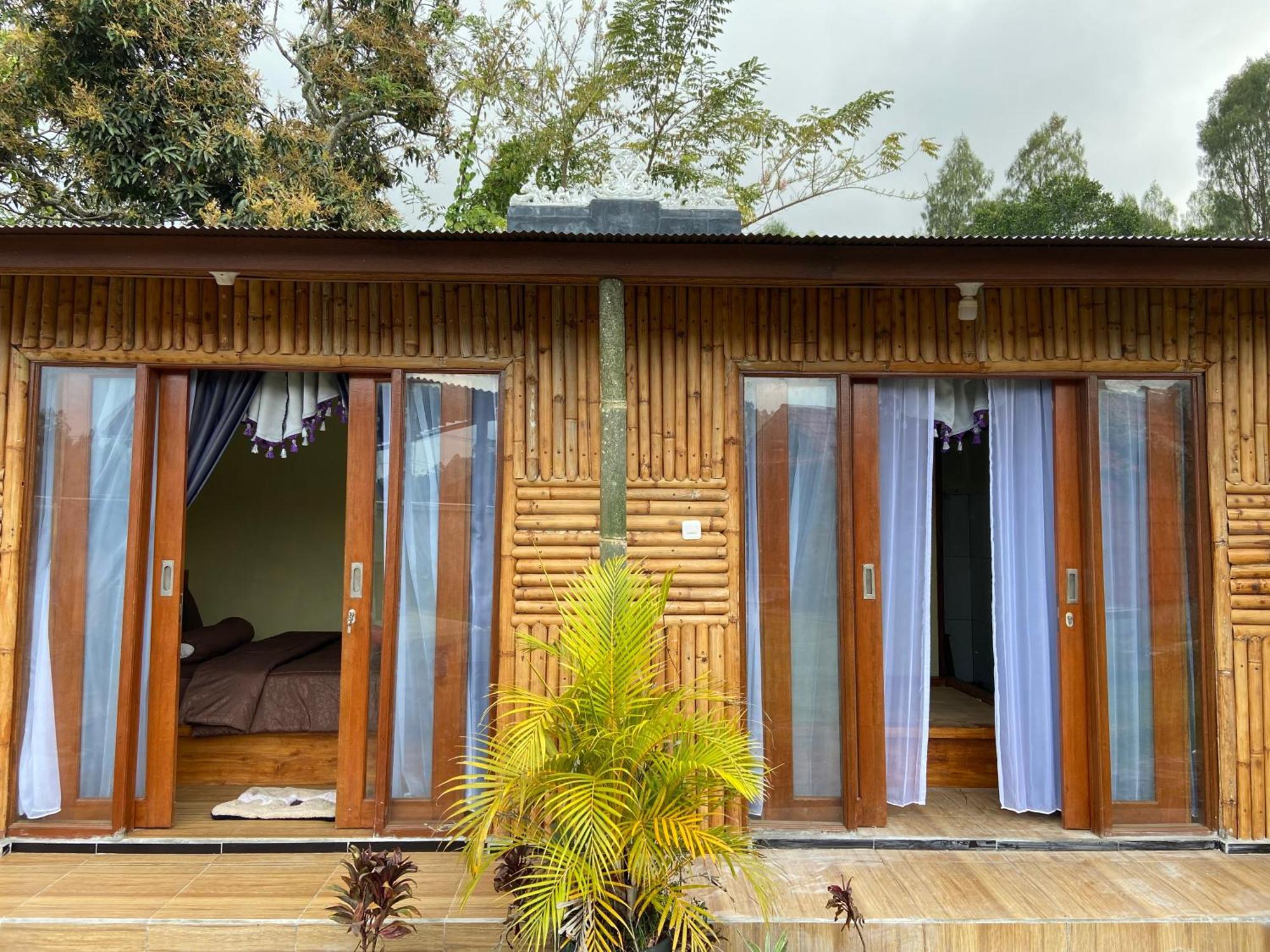 Отель D'Yoga Bamboo House Кинтамани Экстерьер фото