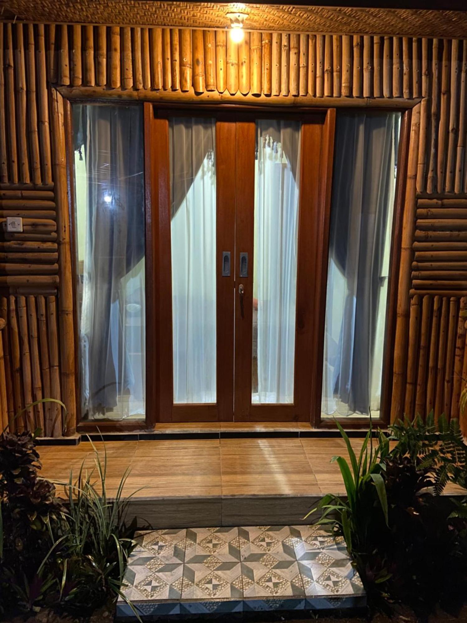 Отель D'Yoga Bamboo House Кинтамани Экстерьер фото