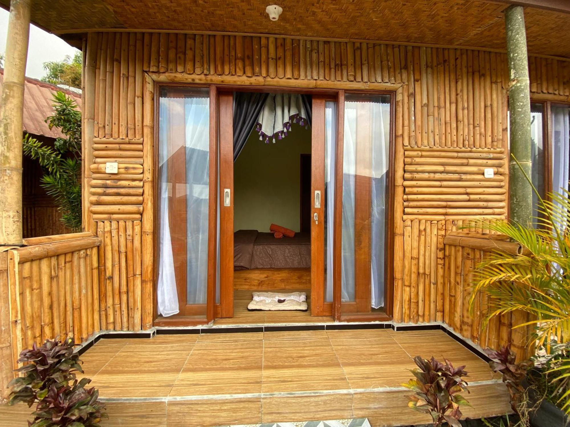 Отель D'Yoga Bamboo House Кинтамани Экстерьер фото