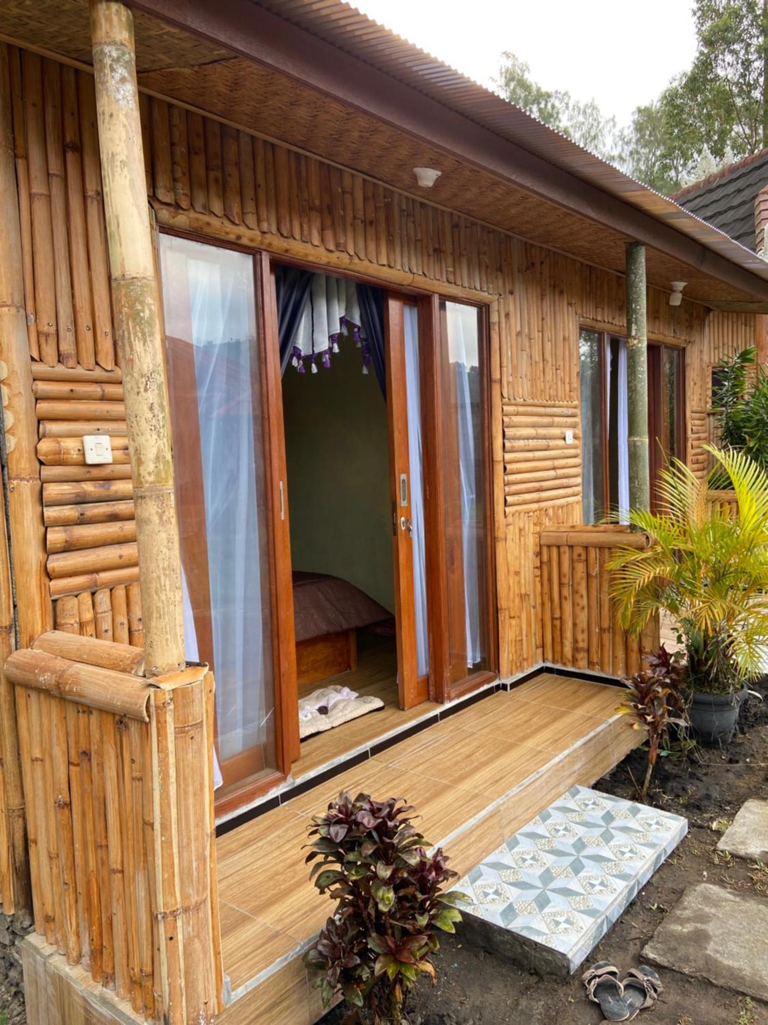 Отель D'Yoga Bamboo House Кинтамани Экстерьер фото