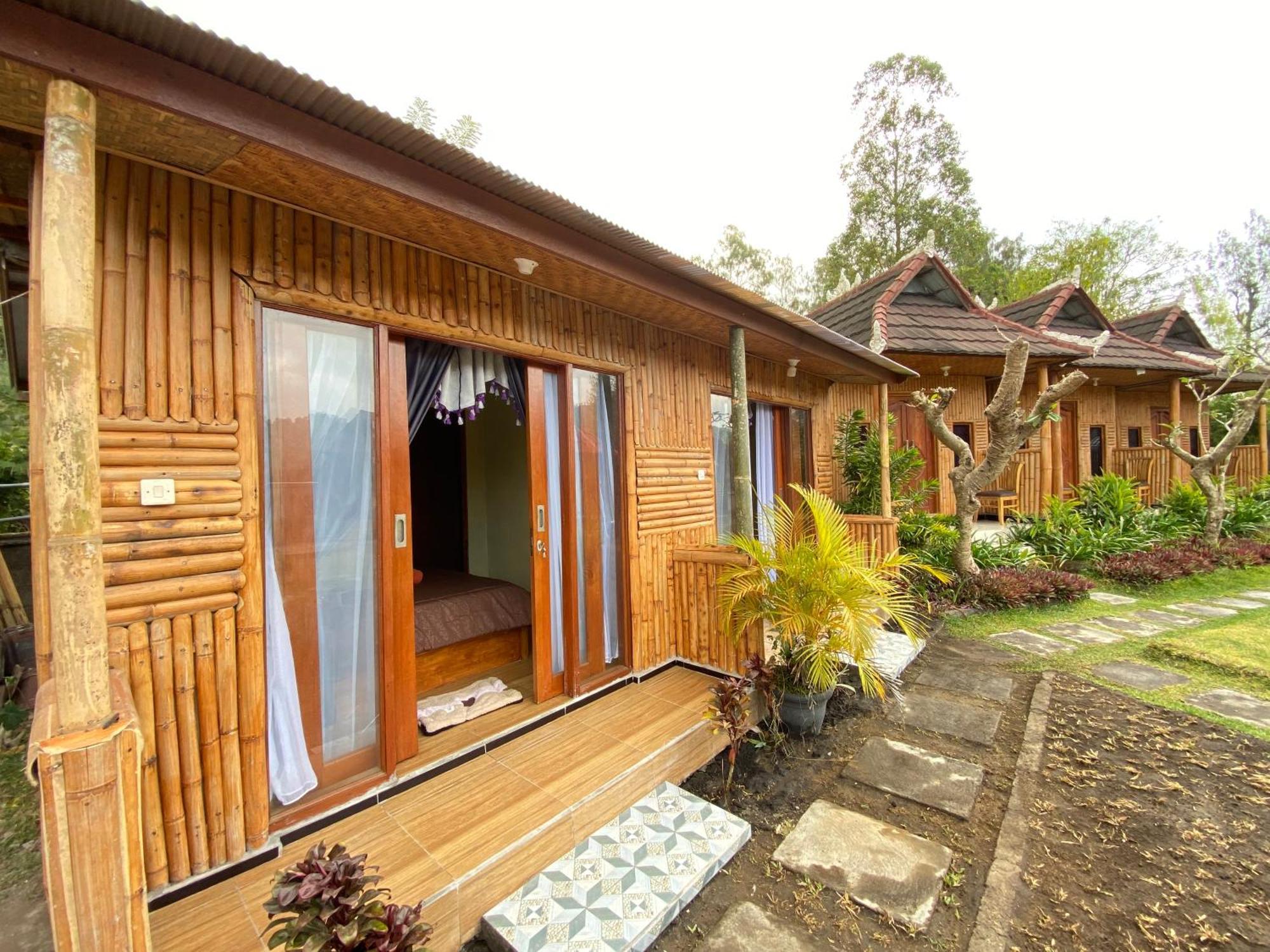 Отель D'Yoga Bamboo House Кинтамани Экстерьер фото